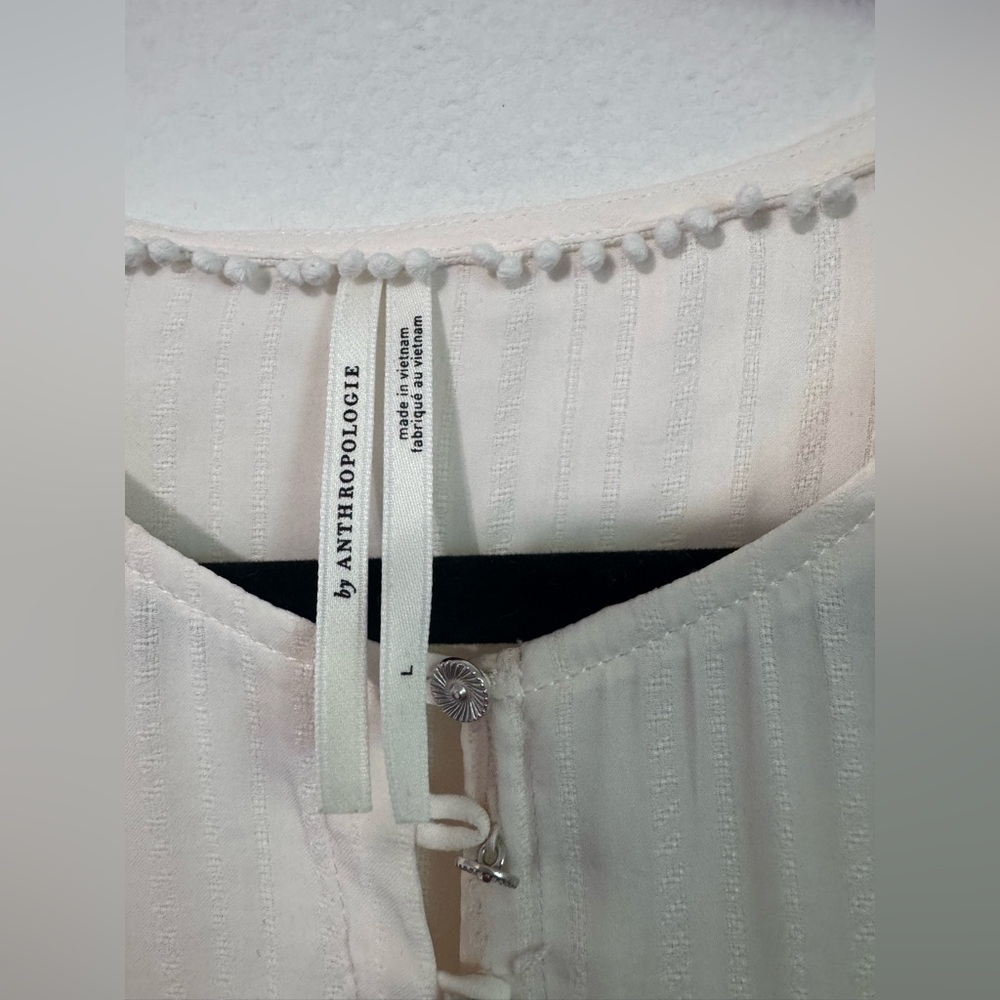 Anthropologie Cream silky blouse with silver buttons - Picture 4 of 6